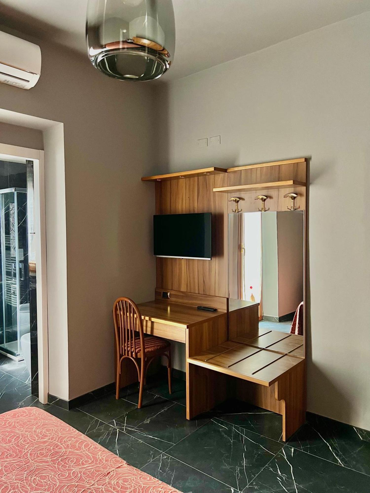 מונליה Hotel Residence Paradiso מראה חיצוני תמונה
