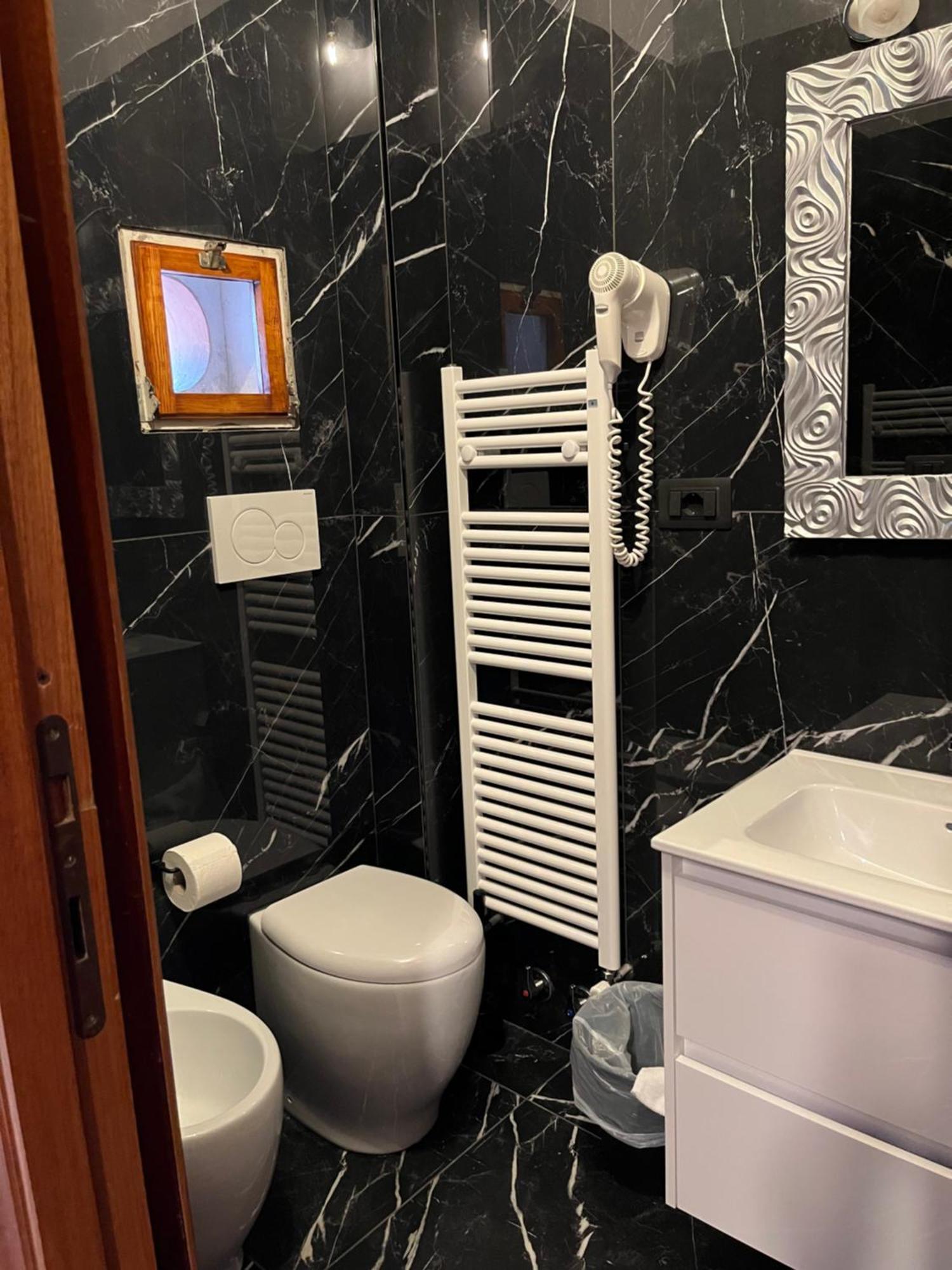 מונליה Hotel Residence Paradiso מראה חיצוני תמונה