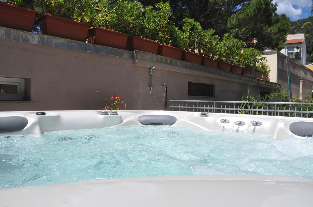 מונליה Hotel Residence Paradiso מראה חיצוני תמונה